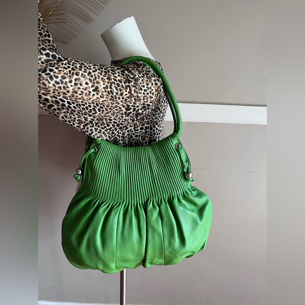 Elegant Green Pleated Shoulder Bag